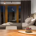 Apartment Sky